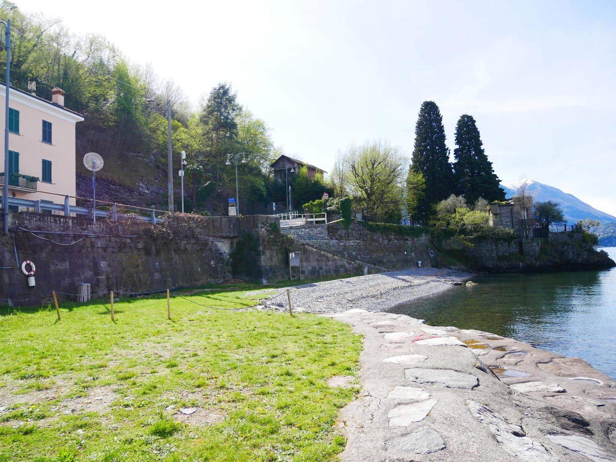 La Riva Appartamento Perledo Eksteriør billede